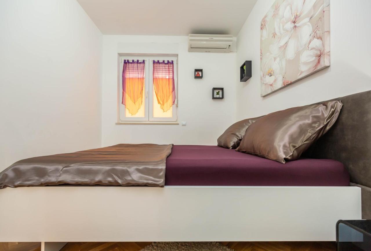 Downtown Deluxe Apartment Omiš Exterior foto